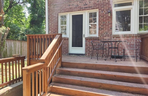 The Palisades House | Charming townhouse in Palisades