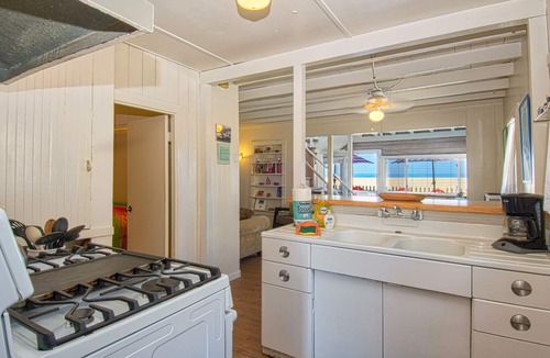West Newport Cottage | Charming traditional Newport Beach cottage!