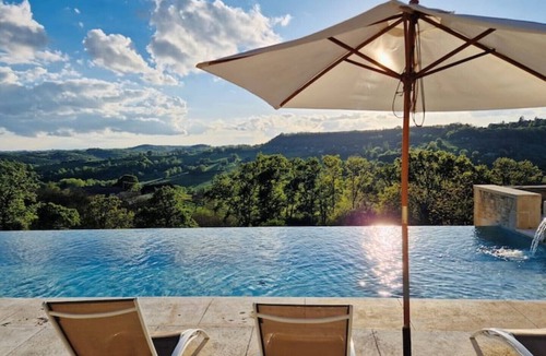 Bassin de Brive House | Charming traditional house, shared luxury pool
