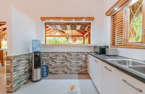 La Iglesia Villa | Charming tropical house/Pool/200M beach-restaurants/Free-Wifi