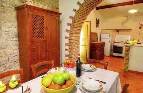 Ortignano Raggiolo House | Charming Tuscan Farmhouse
