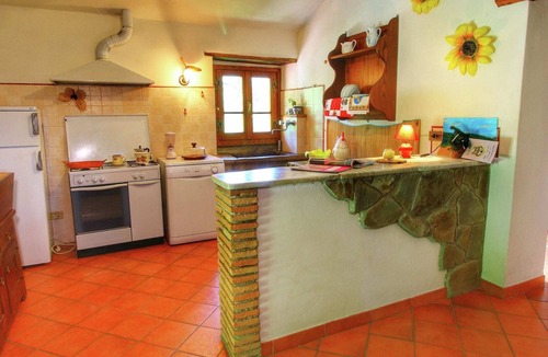 Ortignano Raggiolo House | Charming Tuscan Farmhouse