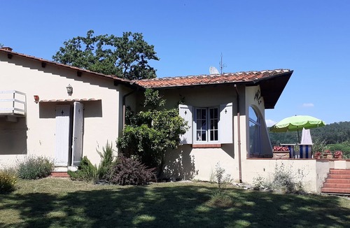 Vicopelago House | Charming Tuscan villa perfect for families and couples. 15 min from Lucca . A/C.