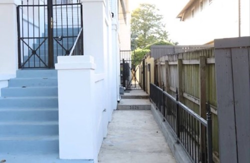 Broadmoor Apartment | Charming two-bedroom apartment in Historic Uptown New Orleans w/Wi-Fi, AC, Hulu