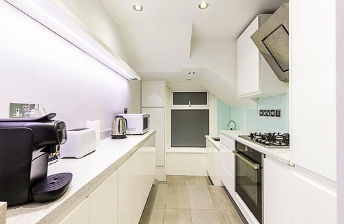 West Hampstead Apartment | Charming Two-Bedroom Flat in West Hampstead