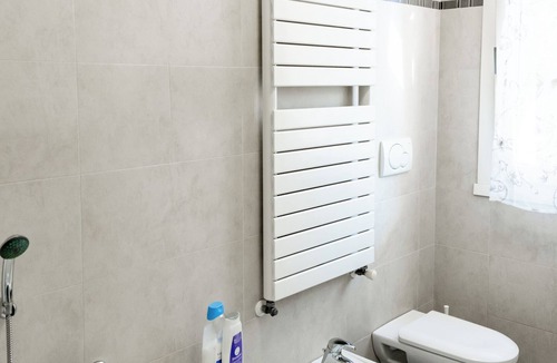 Marghera Apartment | Charming Two Bedroom Private Apartment