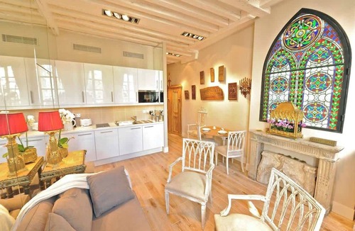 Sorbonne Apartment | Charming Two Bedroom Suite - AC - At Notre-Dame