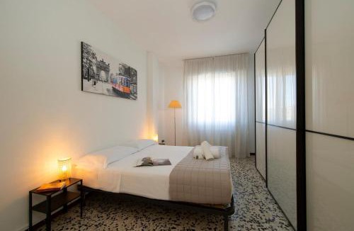 Quarto Cagnino Apartment | Charming Two-Room Apartment with View of San Siro Stadium Upper Floor