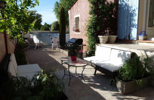 Cheval-Blanc Villa | CHARMING TYPICAL PROVENCAL VILLA AT THE FOOT OF LUBERON