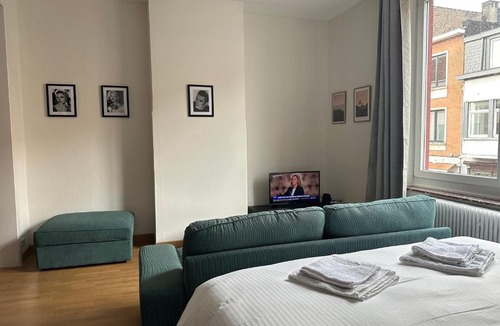 Postel Apartment | Charming Uccle Apartment with City Views