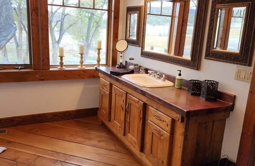 Mesa House | Charming unique 2-bdrm farmhouse in Mesa with WiFi, close to Powderhorn Ski Area