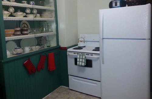 Downtown Apartment | Charming Unit in Downtown Dartmouth Near Everything