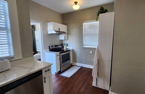 North Hyde Park Apartment | Charming Updated Condo in Heart of Tampa