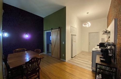 Elmore Apartment | Charming upper apartment in downtown Elmore with WiFi, AC, & Work space