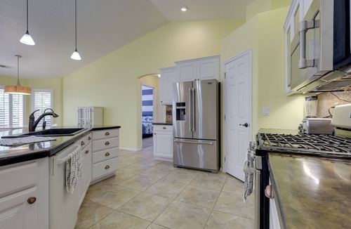 Shadow Mountain House | Charming Utah Abode w/Patio, Grill & Yard!
