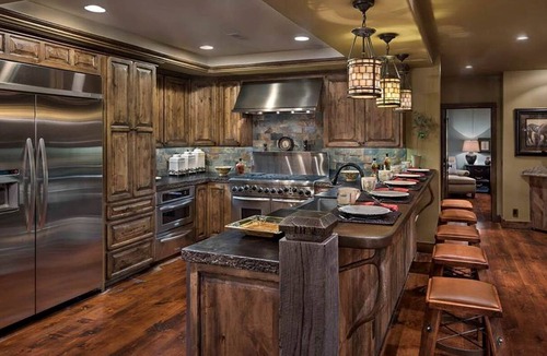 Steamboat Springs House | Charming Vacation Rental with a Hot Tub near Stagecoach Reservoir, Colorado