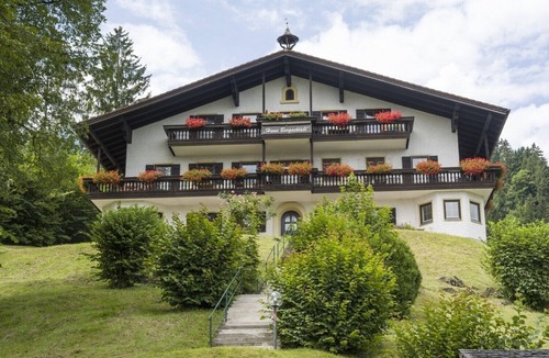 Oberaudorf Apartment | Charming vacation apartment in Inntal ,with microwave,wifi,for2-4 guests,on 2 floors/15