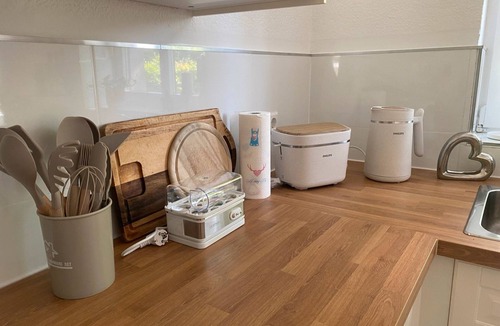 Erkner Apartment | ☀️ Charming vacation apartment in Erkner/Grünheide - 88 m² Cozy relaxation! ☀️