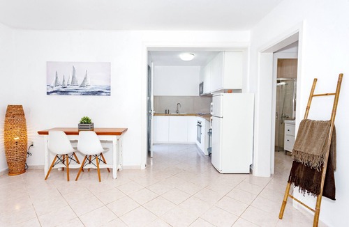 Cap d'Artrutx House | Charming Vacation Home "Villa Goyo" near the Sea with A/C, Wi-Fi, Terrace & Garden