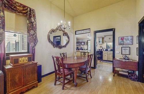 Ferndale House | Charming Victorian gem with 11-foot ceilings, patio area & washer/dryer