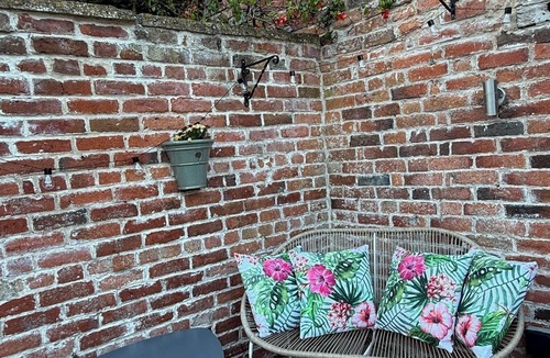 Winchcombe House | Charming Victorian Wool Cottage on the Cotswold Way in Winchcombe.