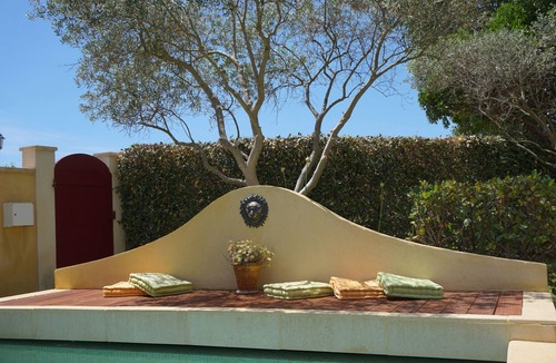 Cornillon-Confoux Villa | Charming Villa with Pool, close to The Alpilles