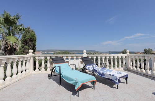 Frontignan Villa | Charming villa close to the sea. Fully equipped.