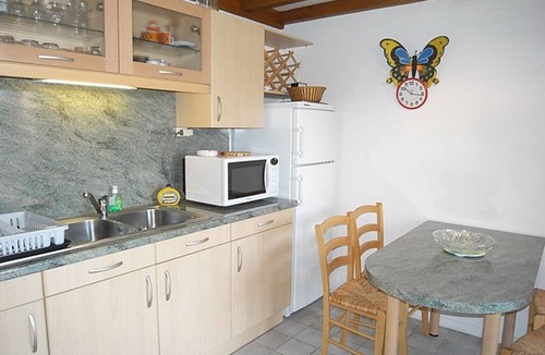 Argeles-sur-Mer Villa | Charming Villa: A/C, 3 Rooms, Sleeps 5, Near Beach & Center