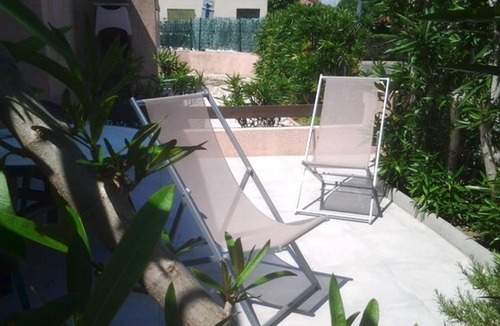 Argeles-sur-Mer Villa | Charming Villa: A/C, 3 Rooms, Sleeps 5, Near Beach & Center