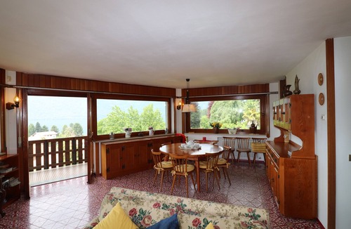 Pettenasco Villa | Charming Villa Francione - Private gardens and stunning views
