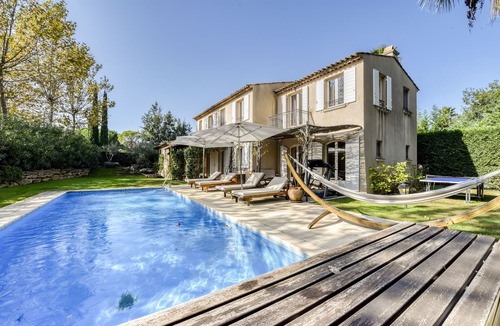 Cote d'Azur- French Riviera House | Charming Villa in a guarded estate, beautiful private pool