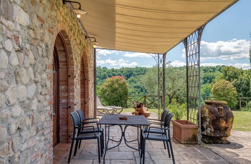 Reggello Villa | Charming Villa in Chianti with Spa, Pool, A/C, Wi-Fi,quiet location, romantic