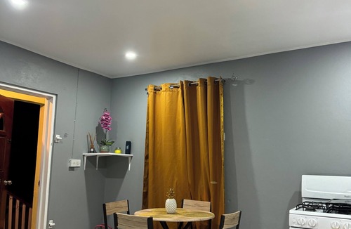 Black Rock Villa | Charming villa in enchanting Blackrock with WiFi, AC