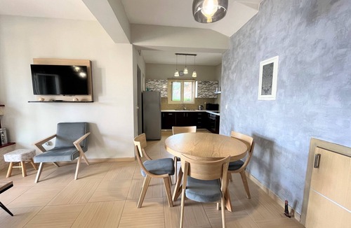 Evgiros Villa | Charming villa, private pool, stunning seaviews/sunsets, walk to village-Melina