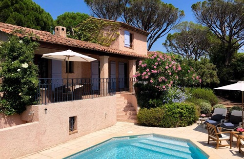 Valescure Villa | Charming villa with pool and three bedrooms on golf course near the beach