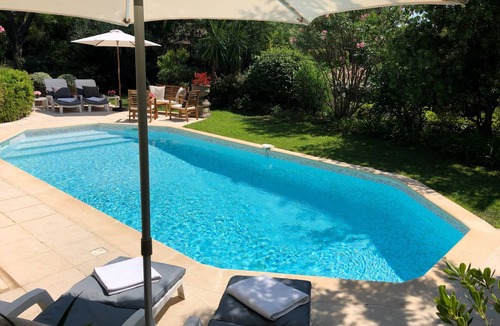 Valescure Villa | Charming villa with pool and three bedrooms on golf course near the beach
