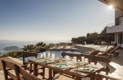 Achlada Villa | Charming Villa with fabulous sea views
