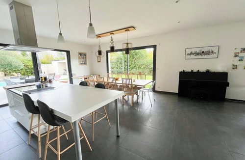 Amboise House | Charming Villa with Pool near Amboise Castles