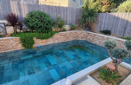 Cournonsec House | Charming villa with a pool near the beaches.
