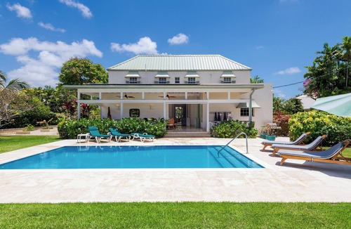 Worthing House | Charming Villa with Private Pool, Close to Beach - Rosedale