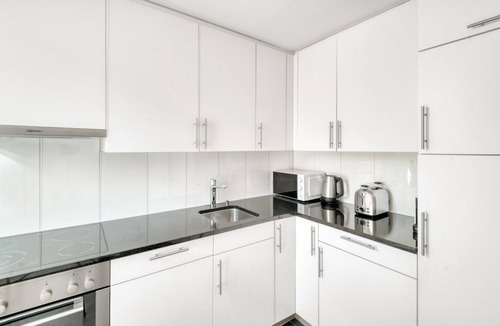Vorstadte Apartment | Charming Vorstädte 2.5 Room w/Storage & W/D, by Blueground