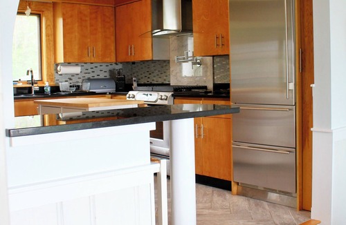Lagoon Heights House | Charming Waterfront 2-bedroom house in beautiful Vineyard Haven