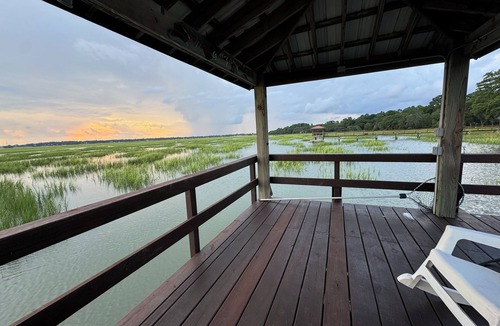 Beaufort Cottage | Charming waterfront 2 bed/2bath cottage with dock centrally located