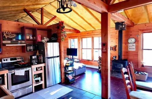 Greater Madawaska Cottage | Charming waterfront cottage @serene natural beauty