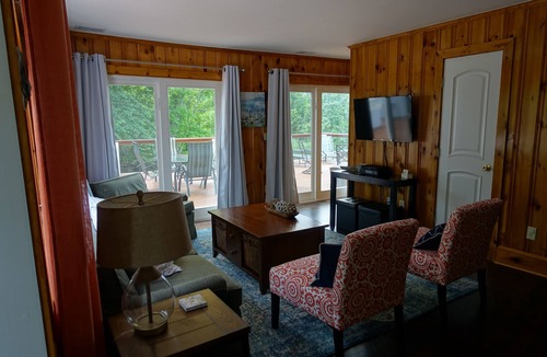 Mayo Cottage | Charming Waterfront Cottage with Private Dock. Close to Annapolis & USNA