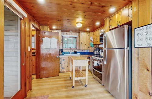 Freeland House | Charming waterfront home with fire pit and access to private beach