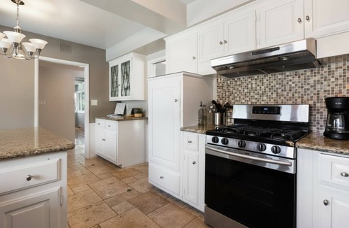 Whittier House | Charming Whittier Home Near Hiking & LA