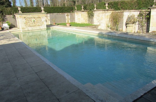 Saint-Savinien House | Charming XVIIIth century mansion with swimming-pool, pool, big parc. Weddings