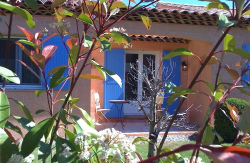 Pierrevert House | Charmingly furnished house in the Luberon Provence at the golf course