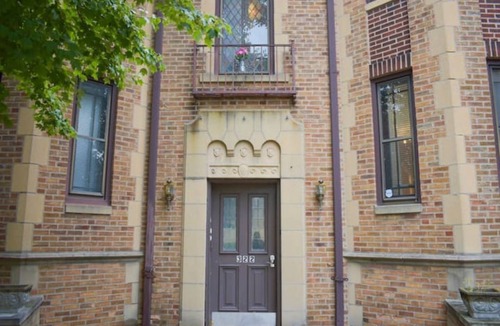 Downtown Apartment | Charmingly Historic King Suite in Downtown Clayton